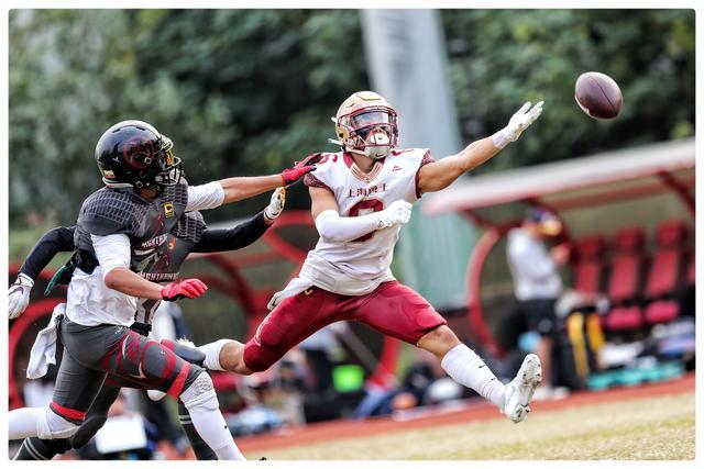 橄榄球总决赛即将打响,冠军归属成谜的简单介绍 橄榄球总决赛即将打响,冠军归属成谜的简单介绍