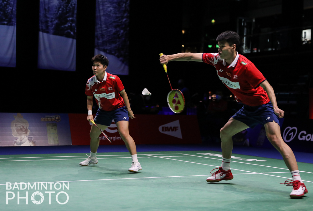 丹麦队绝杀韩国队，黄鸭组合带队取胜