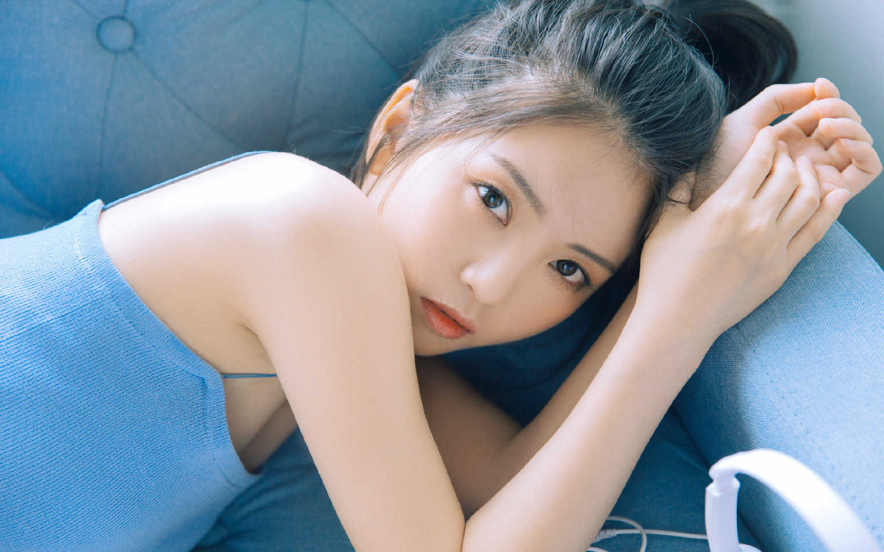 冰冷的雨夜与沸腾的地板，当逆转与接管共同定义王者时刻