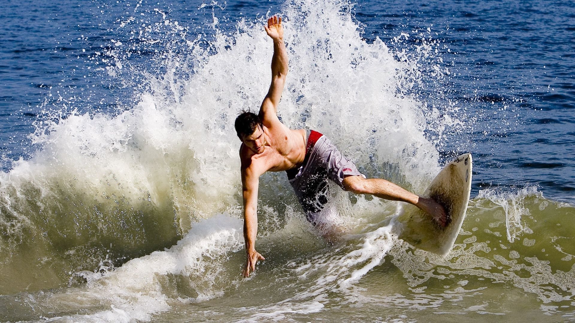 雪线对峙，班凯罗的熔岩时刻，热火鏖战新疆队记
