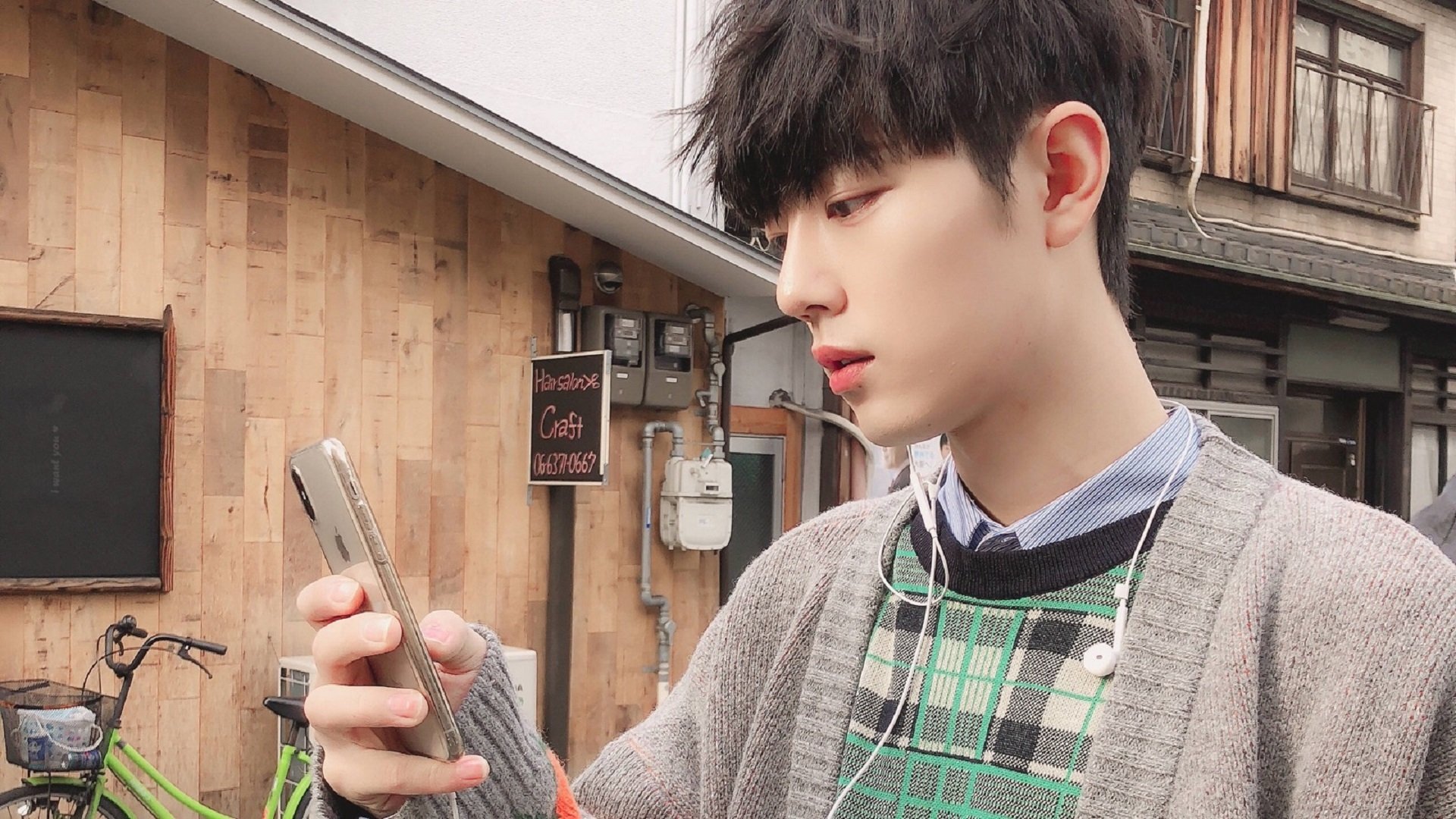 跨越两道世界线的足球日,当尼日利亚的狂沙淹没英格兰,阿拉巴在国界两侧同时登基