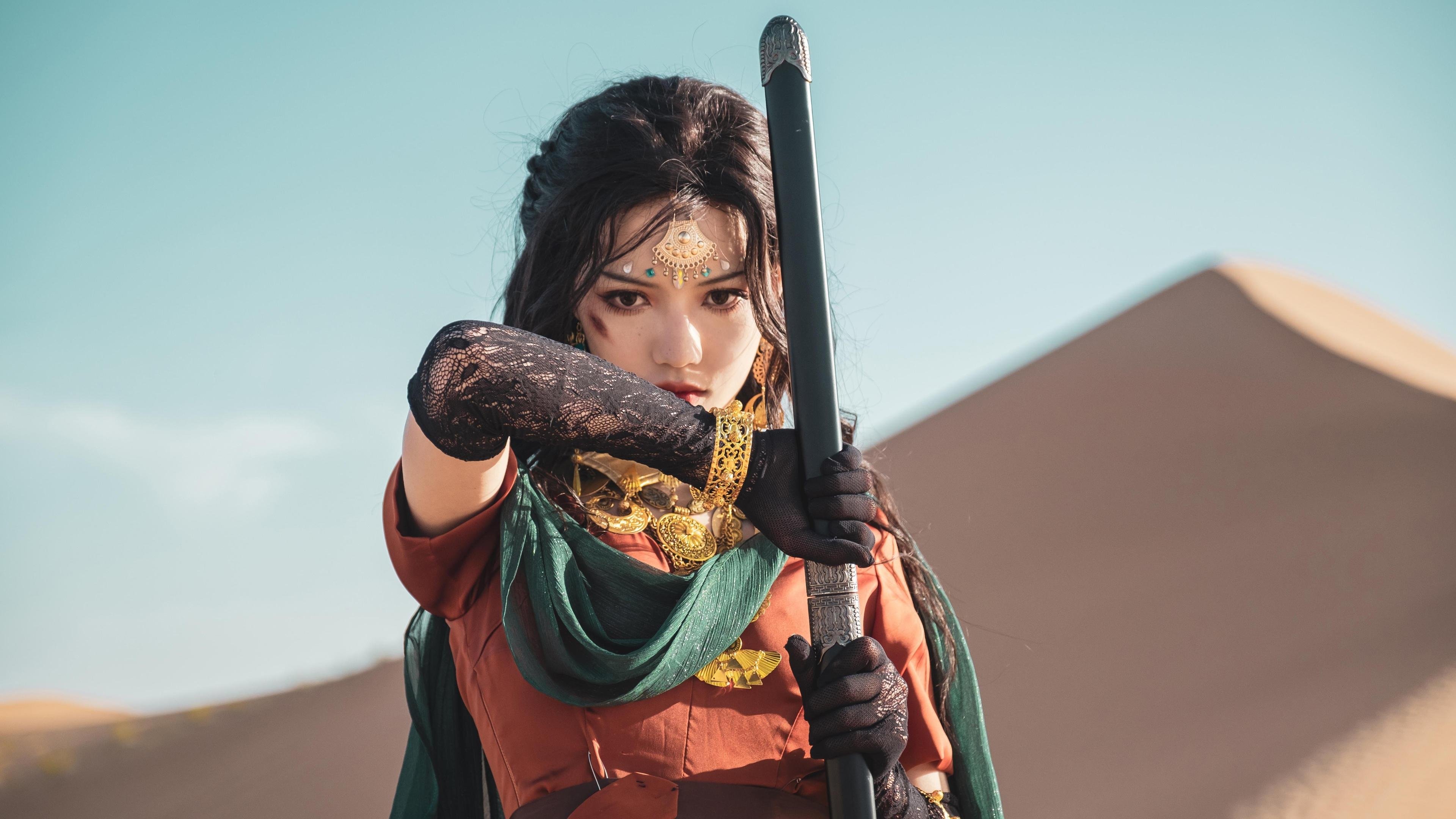 唯一的孔德，唯一的几内亚，在各自的地图上完成最孤绝的突围