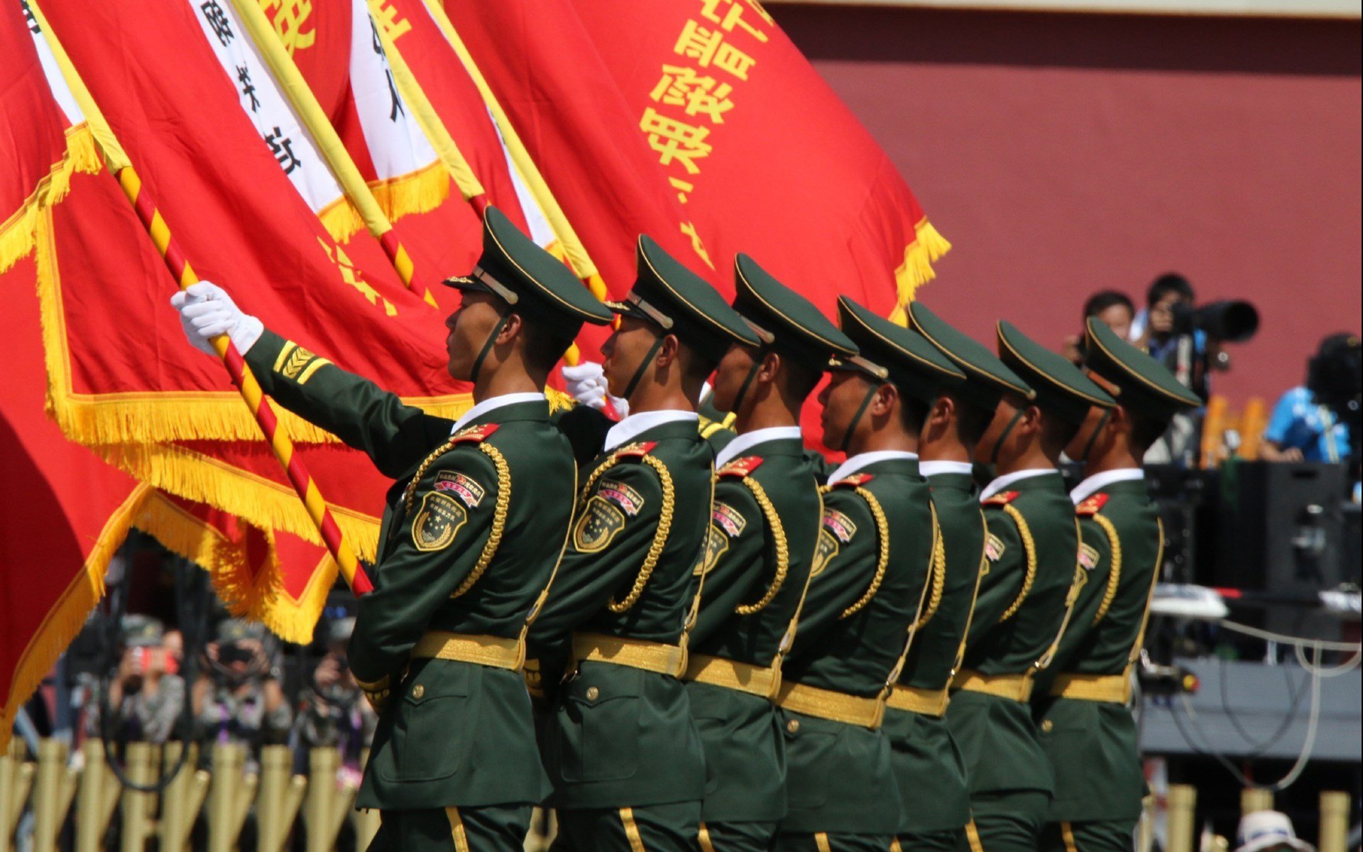 非典型英雄与被算计的宿命,2026世界杯A组,哥斯达黎加用一场反压制绝杀,改写了吉鲁的剧本